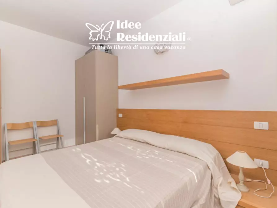 Immagine 12 di Appartamento in vendita  in via dell'iris a Golfo Aranci