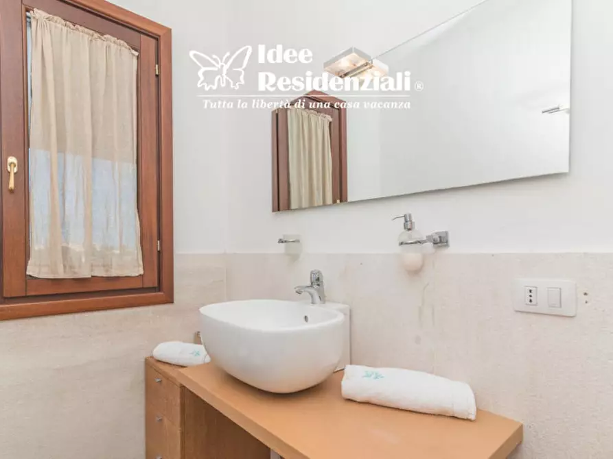 Immagine 16 di Appartamento in vendita  in via dell'iris a Golfo Aranci