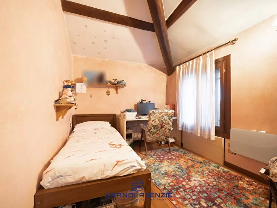 Immagine 27 di Palazzo in vendita  in Via Lago di Fimon, 11 a Arcugnano