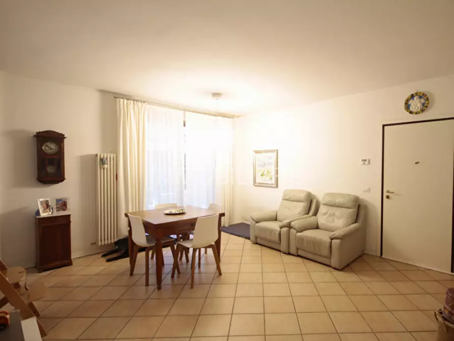 Immagine 3 di Appartamento in vendita  in viale Diaz a Riccione