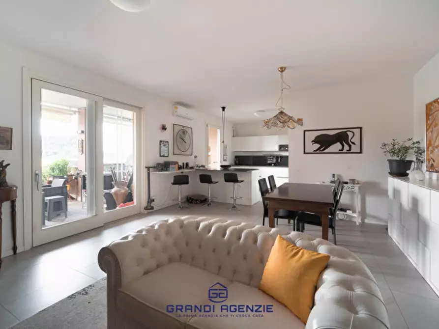 Immagine 1 di Appartamento in vendita  in Via San Valentino a Costabissara