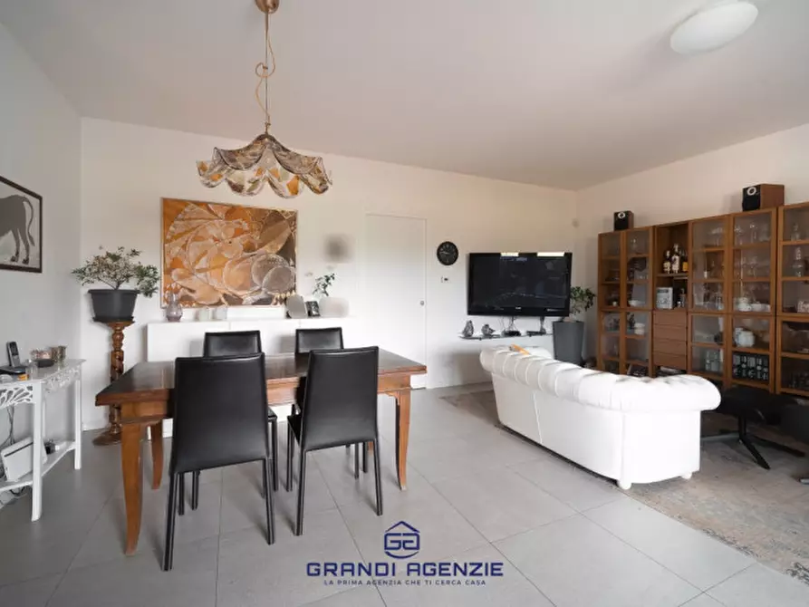 Immagine 4 di Appartamento in vendita  in Via San Valentino a Costabissara