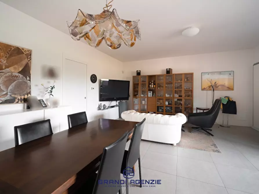 Immagine 5 di Appartamento in vendita  in Via San Valentino a Costabissara