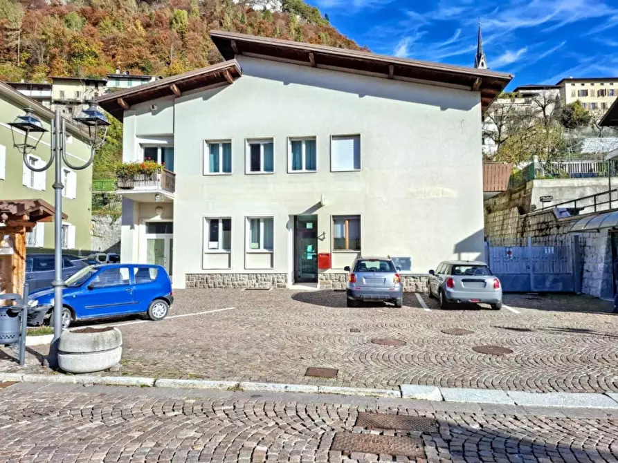 Immagine 1 di Ufficio in vendita  in Piazza Giovanni Buffa Schievano, 38050 Pieve Tesino TN, Italia a Pieve Tesino