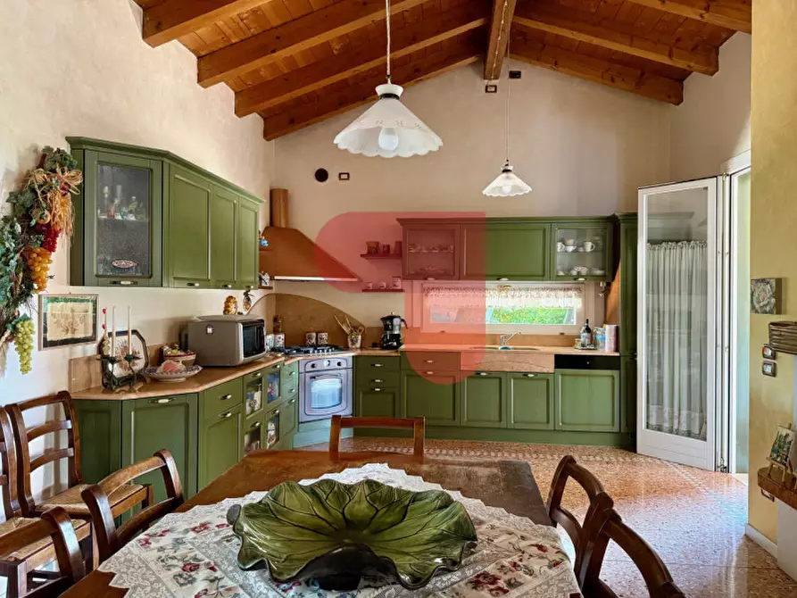 Immagine 8 di Casa indipendente in vendita  in Via la Fenice a Roncà