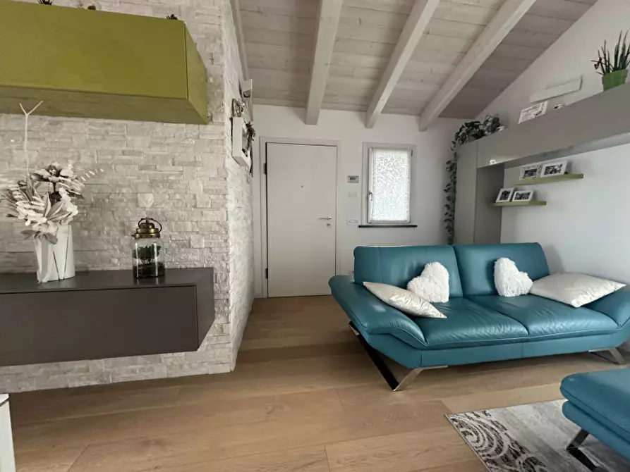 Immagine 4 di Attico in vendita  a Senigallia