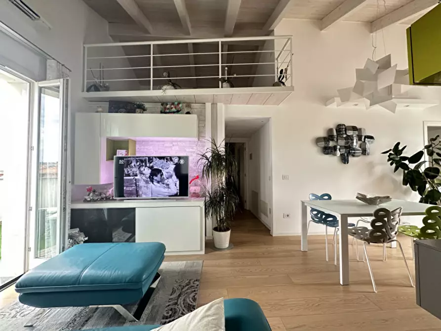 Immagine 5 di Attico in vendita  a Senigallia