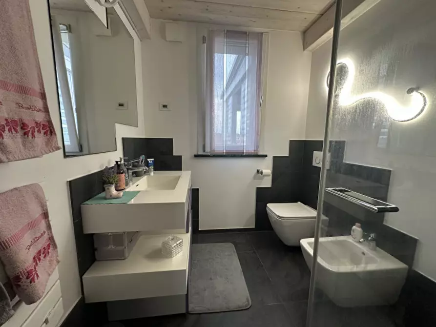 Immagine 11 di Attico in vendita  a Senigallia