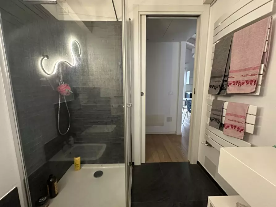 Immagine 12 di Attico in vendita  a Senigallia