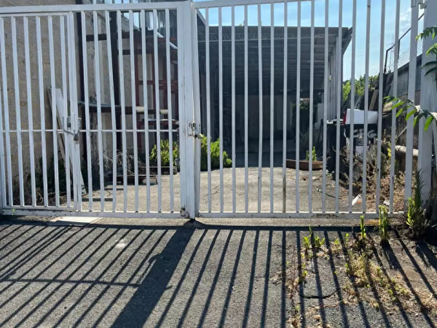 Immagine 2 di Capannone industriale in vendita  in Via della Maglianella a Roma