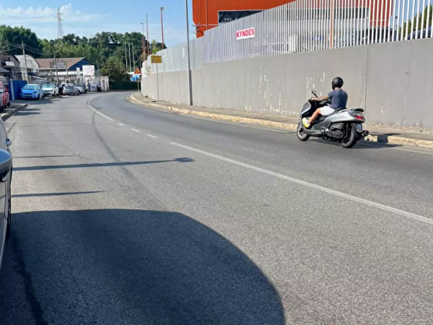 Immagine 5 di Capannone industriale in vendita  in Via della Maglianella a Roma