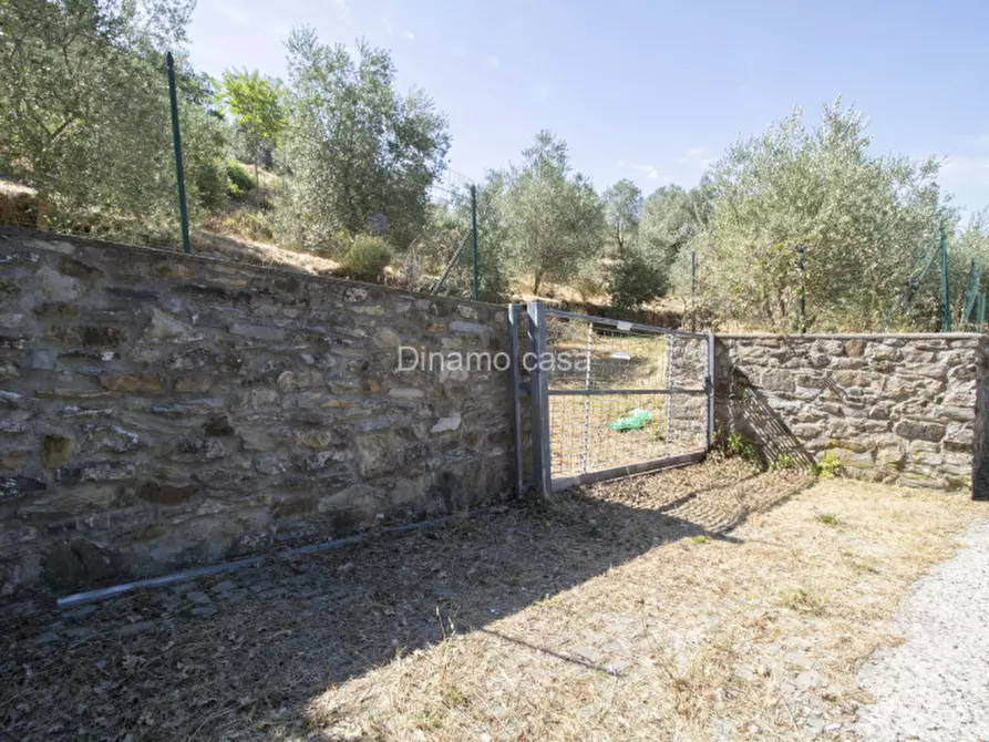 Immagine 20 di Terreno in vendita  a Prato