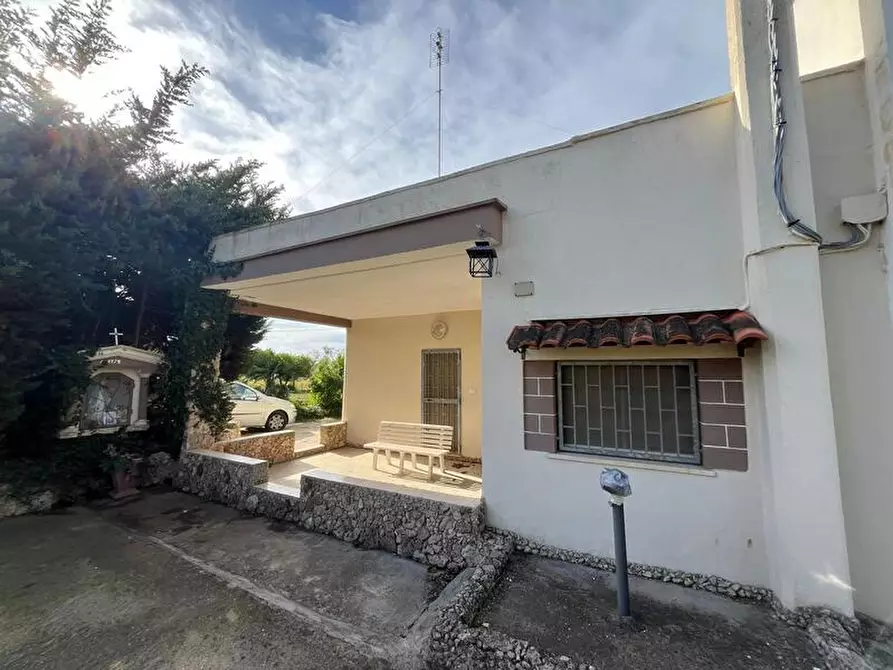 Immagine 1 di Villa in vendita  in SP 223 a Gallipoli