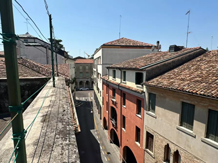 Immagine 3 di Palazzo in vendita  in Via Fra' Giocondo a Treviso