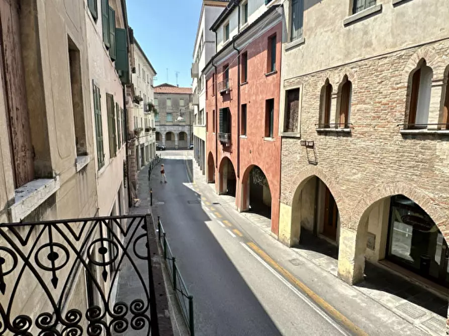 Immagine 4 di Palazzo in vendita  in Via Fra' Giocondo a Treviso