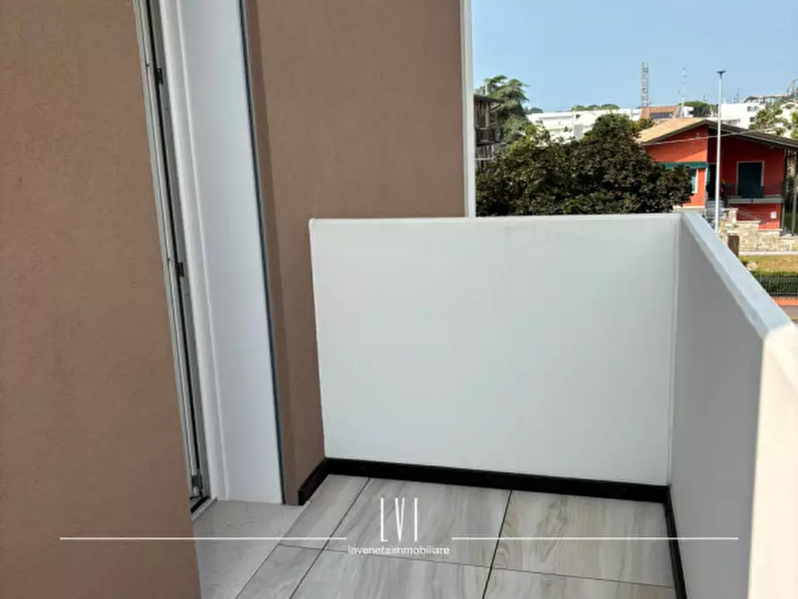 Immagine 28 di Appartamento in vendita  in via vincenzo monti 12 a Jesolo