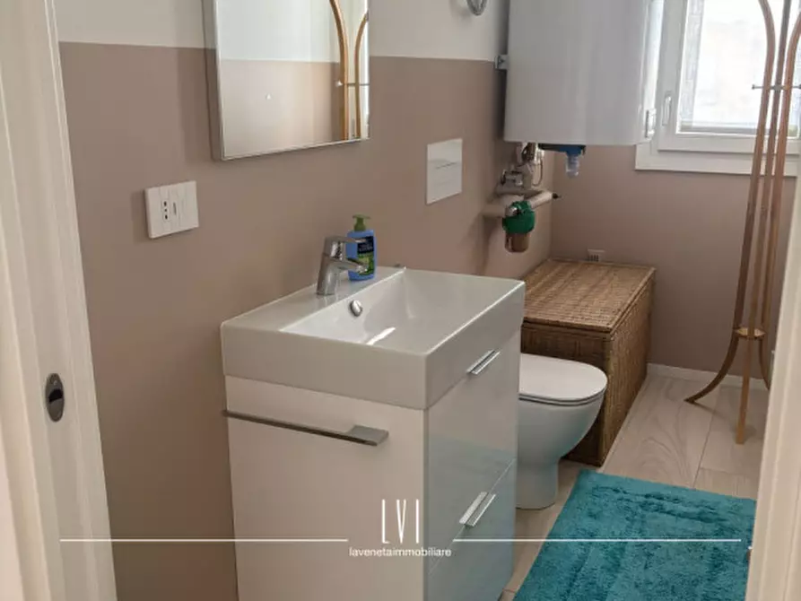 Immagine 30 di Appartamento in vendita  in via vincenzo monti 12 a Jesolo