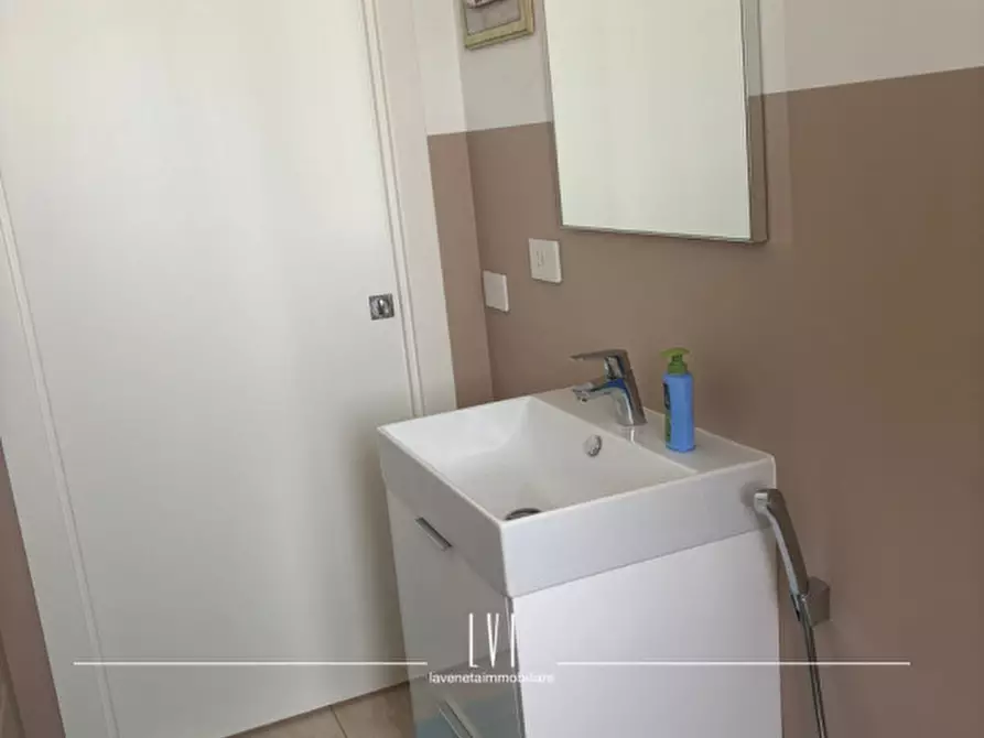 Immagine 31 di Appartamento in vendita  in via vincenzo monti 12 a Jesolo