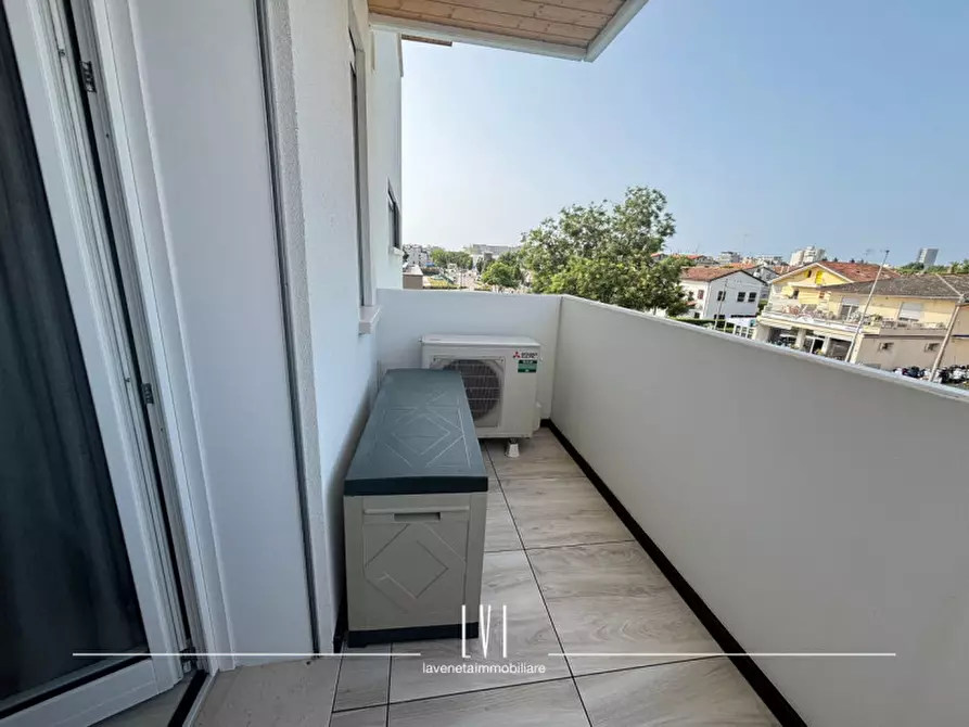 Immagine 41 di Appartamento in vendita  in via vincenzo monti 12 a Jesolo