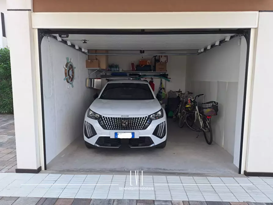 Immagine 57 di Appartamento in vendita  in via vincenzo monti 12 a Jesolo