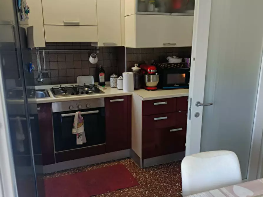 Immagine 6 di Appartamento in vendita  in Corso Trento 15 a Casale Monferrato