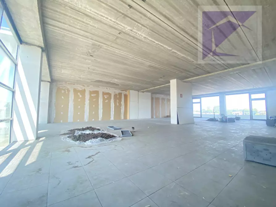 Immagine 2 di Ufficio in vendita  a Loreggia