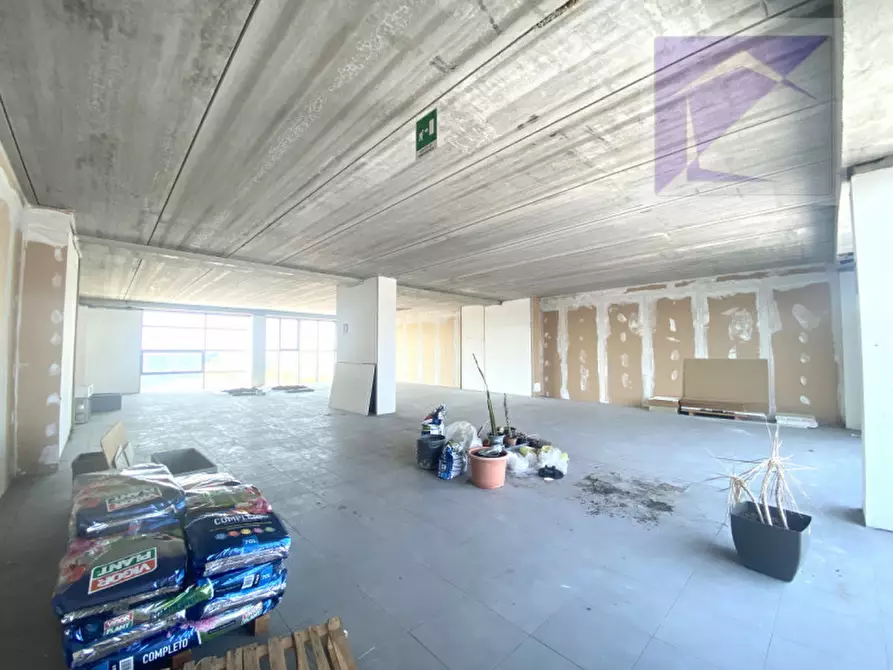 Immagine 5 di Ufficio in vendita  a Loreggia