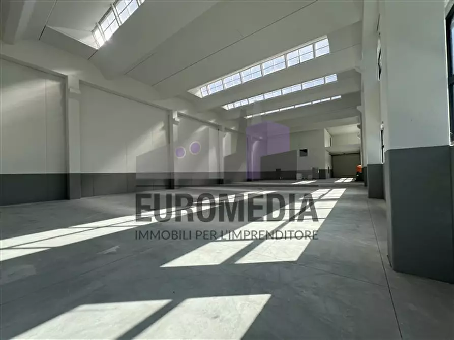 Immagine 3 di Capannone industriale in affitto  in Via Giacomo Zanella a Montorso Vicentino