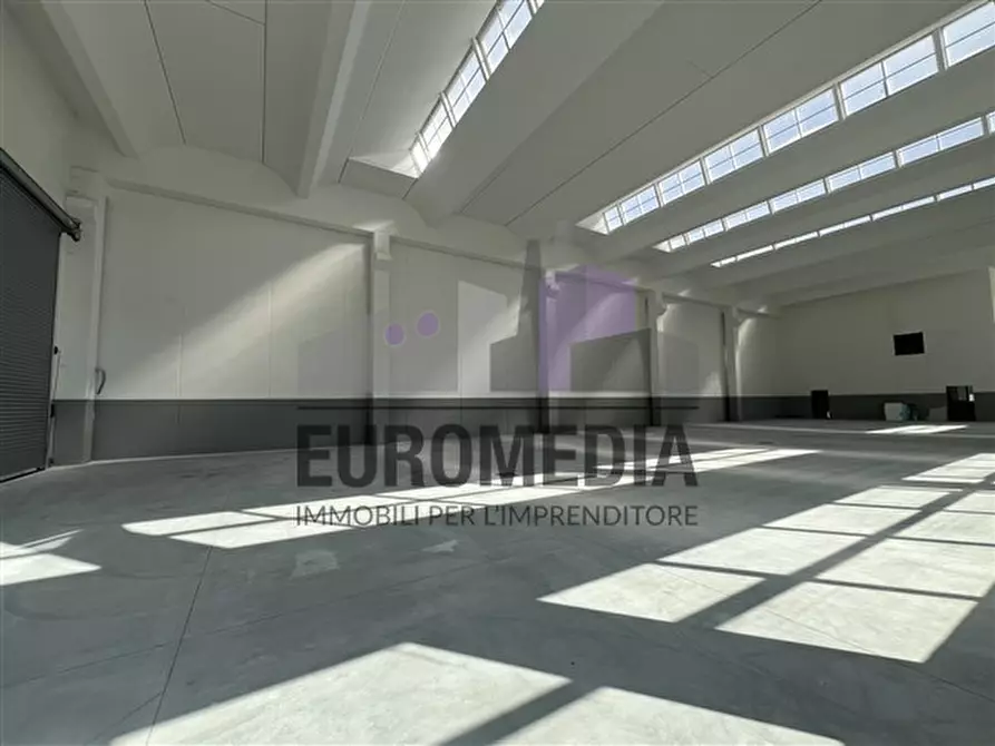 Immagine 4 di Capannone industriale in affitto  in Via Giacomo Zanella a Montorso Vicentino