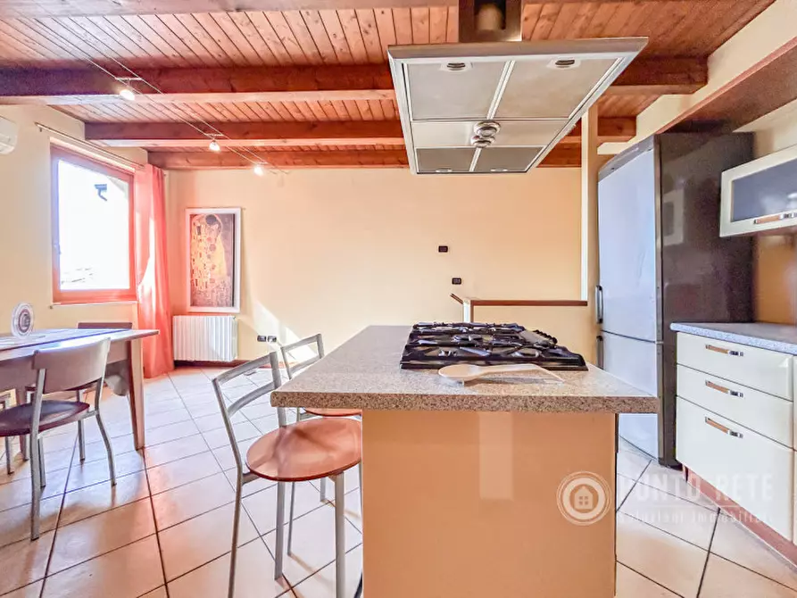 Immagine 34 di Rustico / casale in vendita  in Via Cava Bradisa a Verona