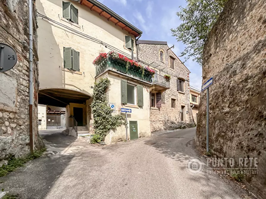 Immagine 43 di Rustico / casale in vendita  in Via Cava Bradisa a Verona