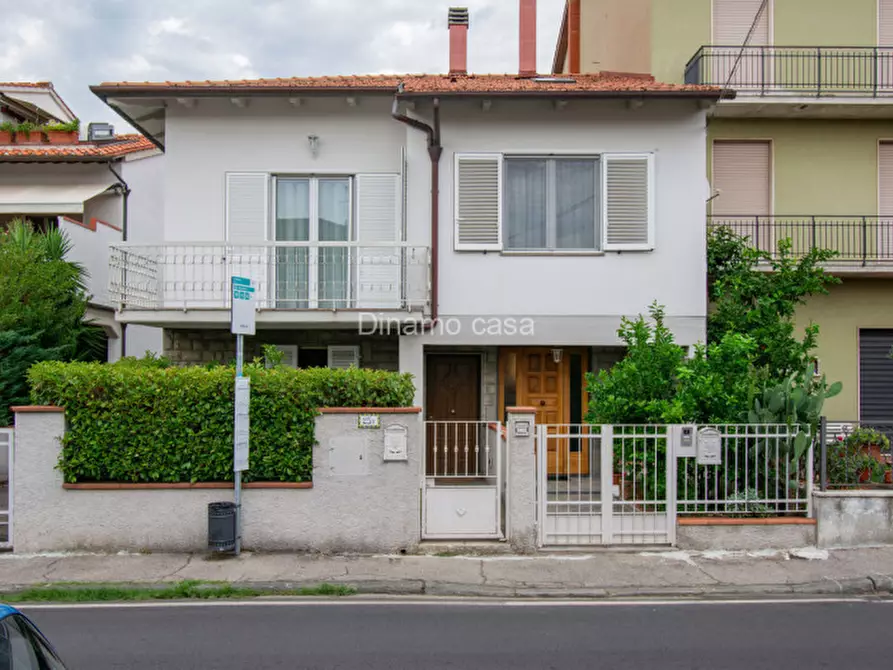 Immagine 31 di Appartamento in vendita  a Prato