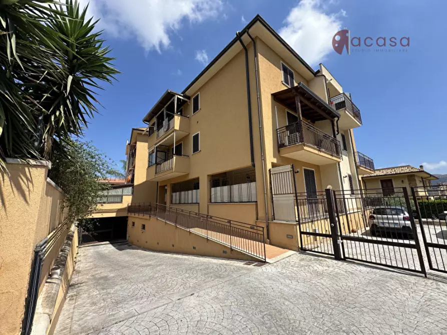 Immagine 36 di Appartamento in vendita  in Via del fonditore 50 a Bagheria