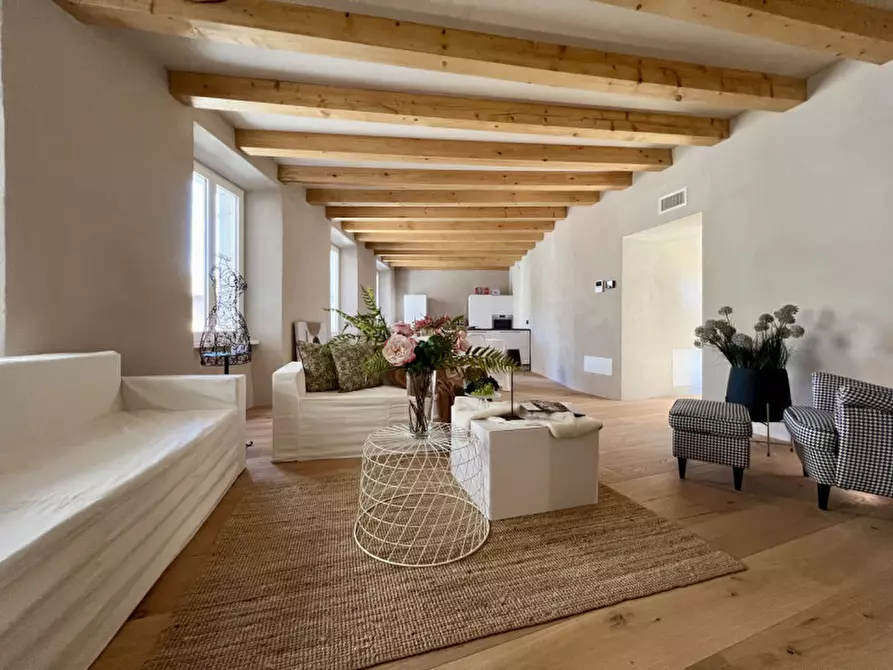 Immagine 13 di Appartamento in vendita  in Piazza del Duomo a Trento