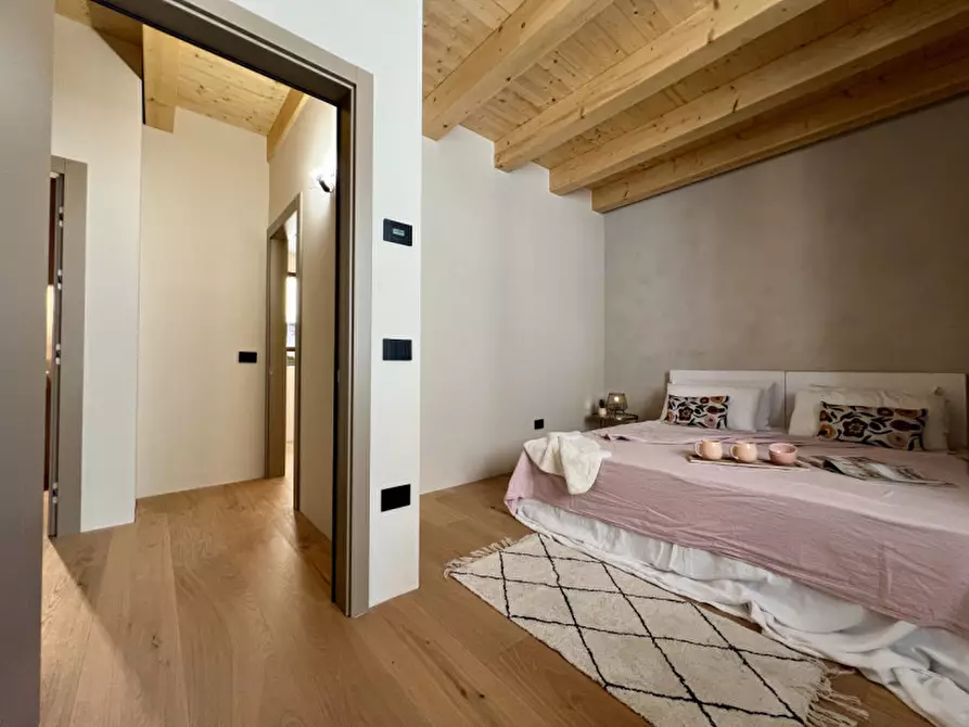 Immagine 21 di Appartamento in vendita  in Piazza del Duomo a Trento