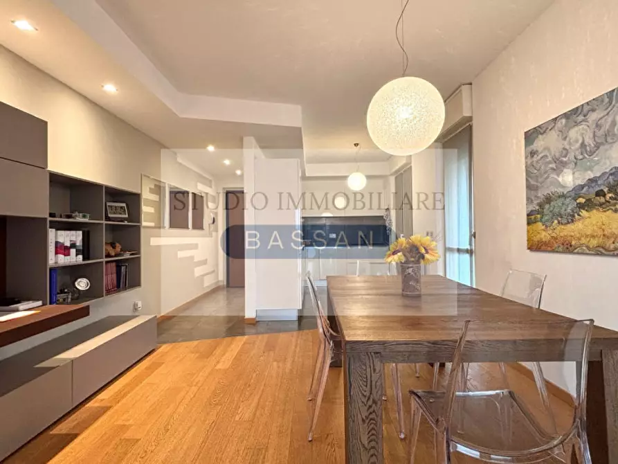 Immagine 2 di Appartamento in vendita  in Via Monte Leone  68 a Gallarate