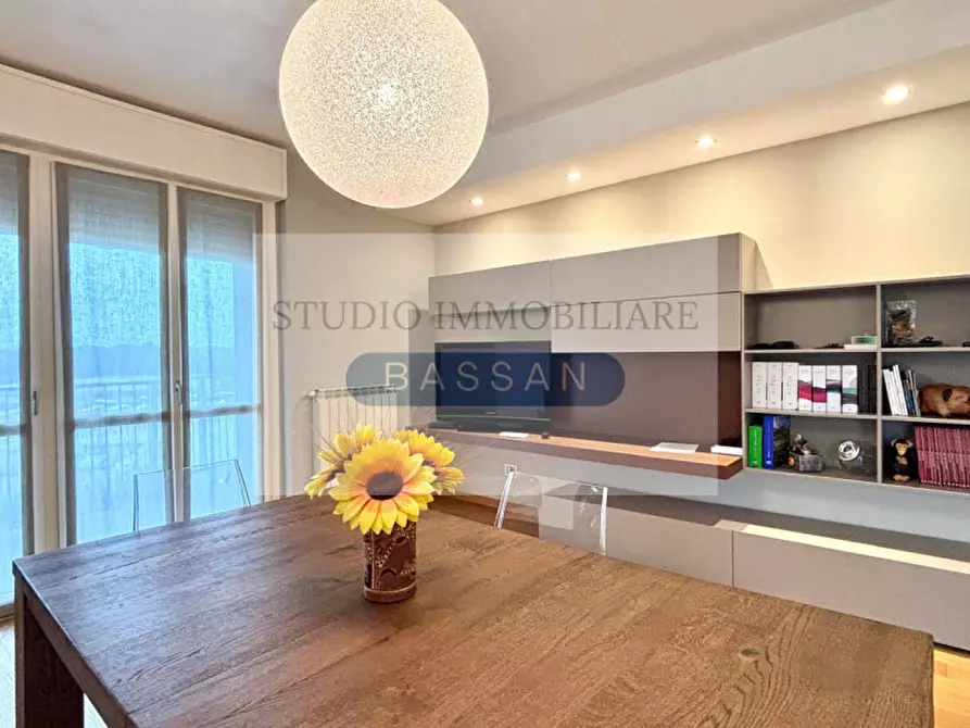 Immagine 7 di Appartamento in vendita  in Via Monte Leone  68 a Gallarate