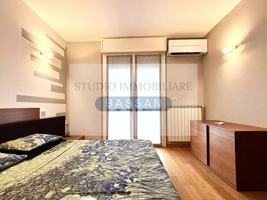 Immagine 13 di Appartamento in vendita  in Via Monte Leone  68 a Gallarate