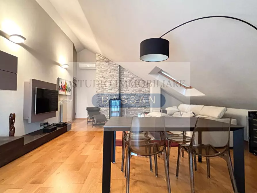 Immagine 27 di Appartamento in vendita  in Via Monte Leone  68 a Gallarate