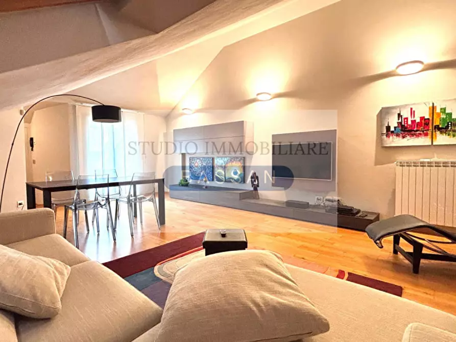 Immagine 29 di Appartamento in vendita  in Via Monte Leone  68 a Gallarate