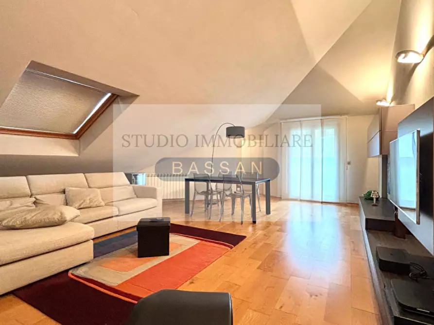 Immagine 30 di Appartamento in vendita  in Via Monte Leone  68 a Gallarate