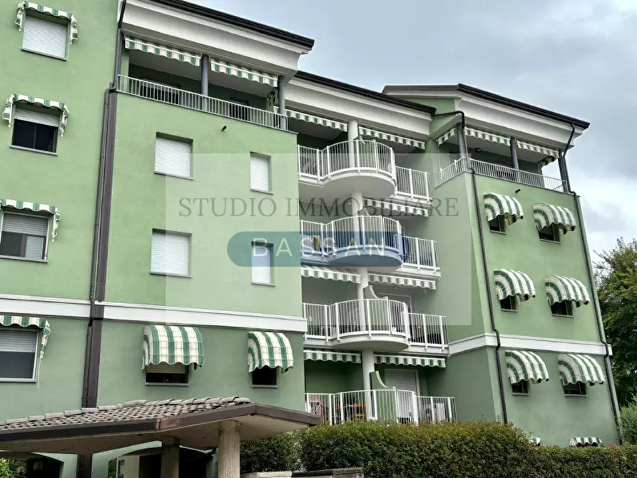 Immagine 34 di Appartamento in vendita  in Via Monte Leone  68 a Gallarate