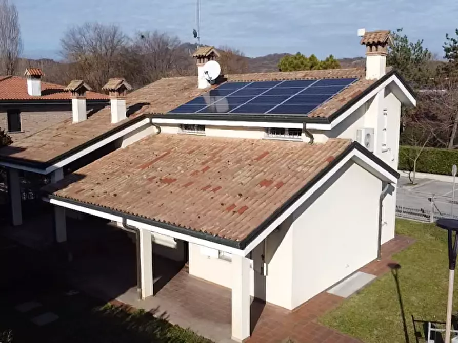 Immagine 12 di Villa in vendita  in Via Orlando Cesare a Battaglia Terme