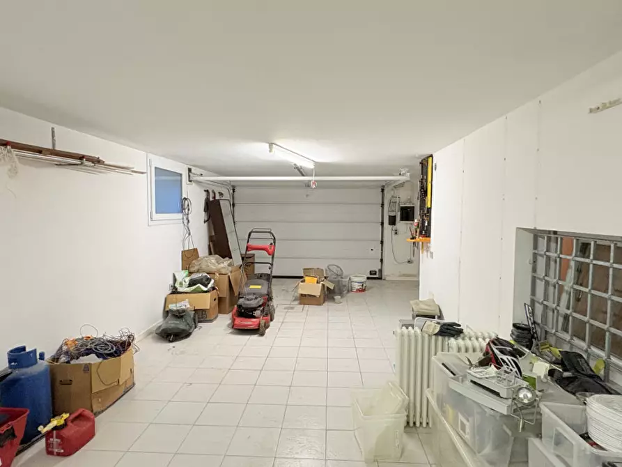 Immagine 31 di Villa in vendita  in Via Orlando Cesare a Battaglia Terme