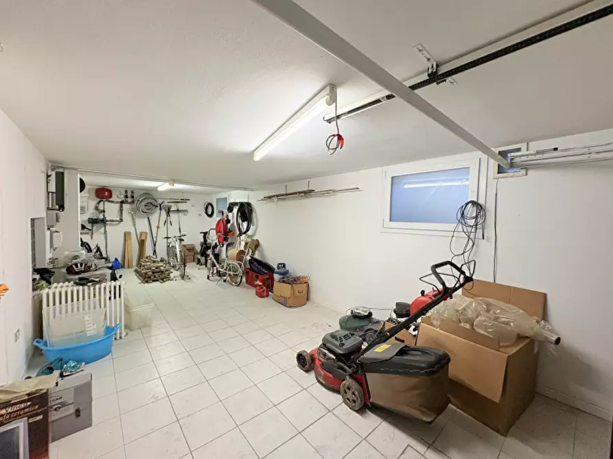 Immagine 32 di Villa in vendita  in Via Orlando Cesare a Battaglia Terme