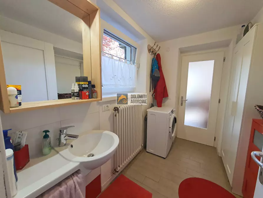 Immagine 17 di Appartamento in vendita  in Via Toccol, 70 a Agordo