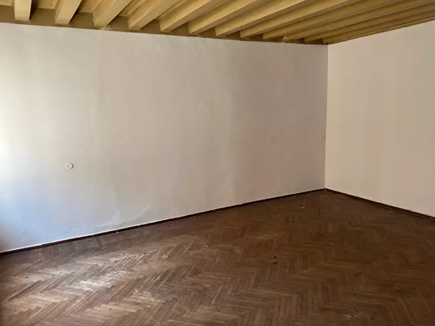 Immagine 11 di Appartamento in vendita  a Valdagno