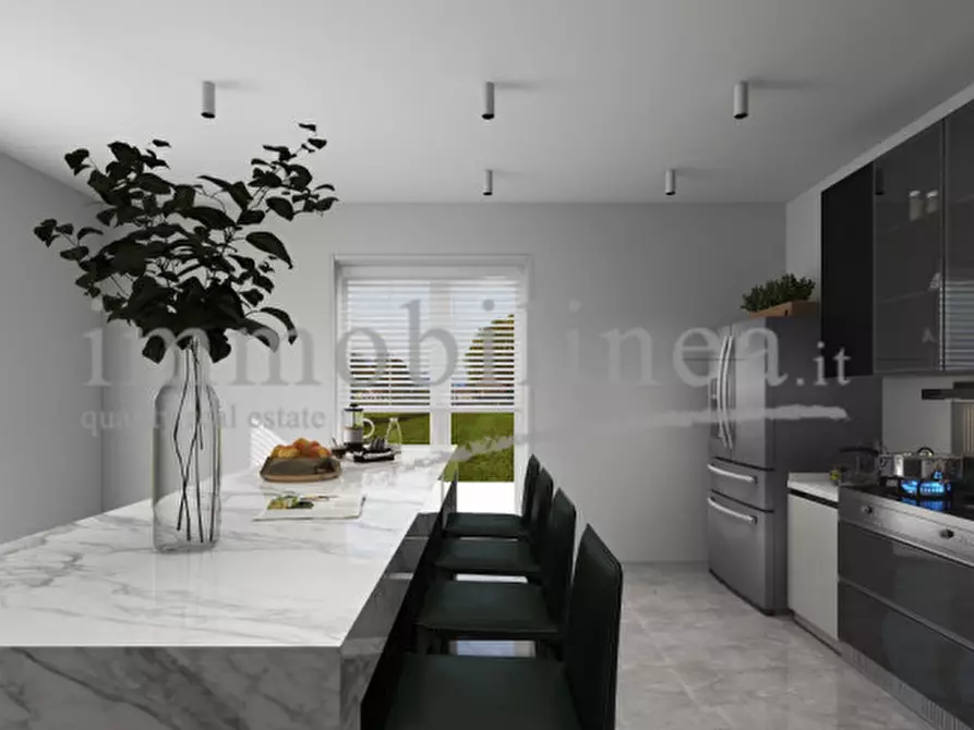 Immagine 2 di Villa in vendita  in Via Volpara a Torri Del Benaco