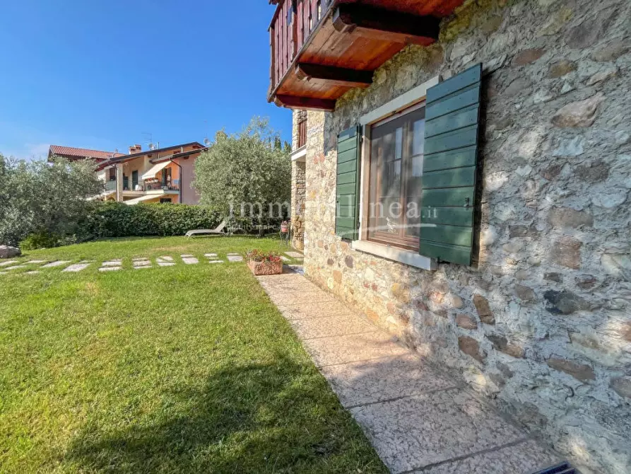 Immagine 23 di Villa in vendita  in Via Volpara a Torri Del Benaco