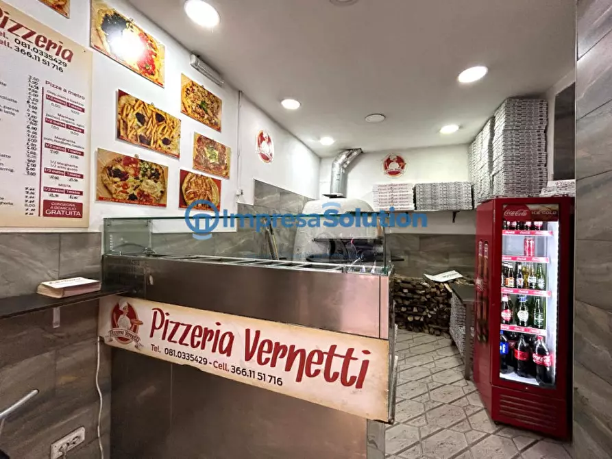 Immagine 5 di Negozio in vendita  in Via Benedetto Cairoli a Napoli